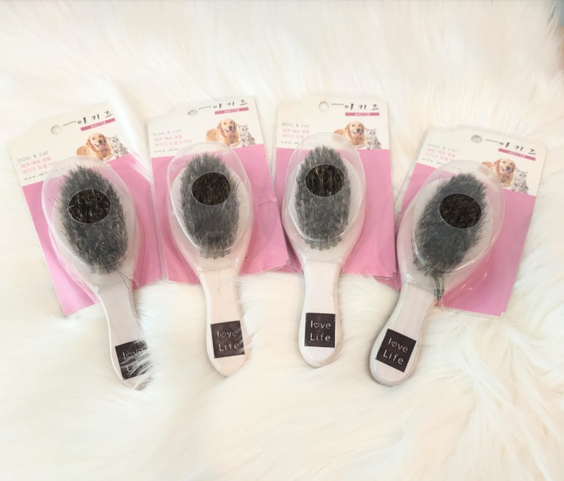 Pet- Soft Brush (White)